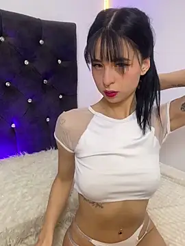 Snapshot of Lia__1 chatting on 10.07.25 Lia 1 online show from 10.07.25