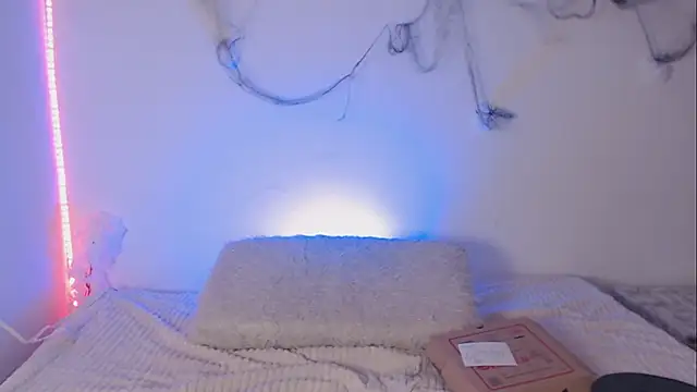 Snapshot of Lia__1 chatting on 10.18.25 Lia 1 online show from 10.18.25