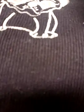 Snapshot of Billie_Eilish chatting on 09.30.25 Billie Eilish online show from 09.30.25