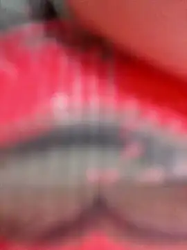 Snapshot of Billie_Eilish chatting on 10.09.25 Billie Eilish online show from 10.09.25