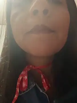 Snapshot of Bamby_milflatina chatting on 10.15.25 Bamby milflatina online show from 10.15.25