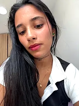 Lorena Mcfly online show from 10.23.25