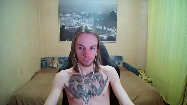 Snapshot of AdamDickens chatting on 10.19.25 AdamDickens online show from 10.19.25