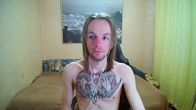 Snapshot of AdamDickens chatting on 10.20.25 AdamDickens online show from 10.20.25