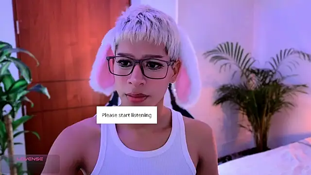 Snapshot of taichi_bluy chatting on 10.08.25 taichi bluy online show from 10.08.25