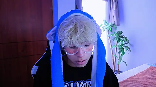 taichi bluy online show from 11.15.25