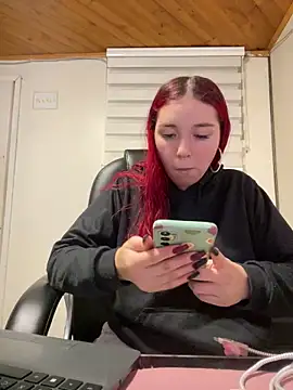 Karen18 boobs online show from 10.18.25