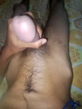 Snapshot of loveblzz chatting on 10.23.25 loveblzz online show from 10.23.25