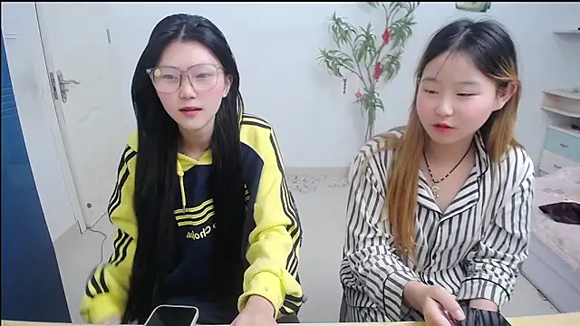 Babygirls523 online show from 11.11.25