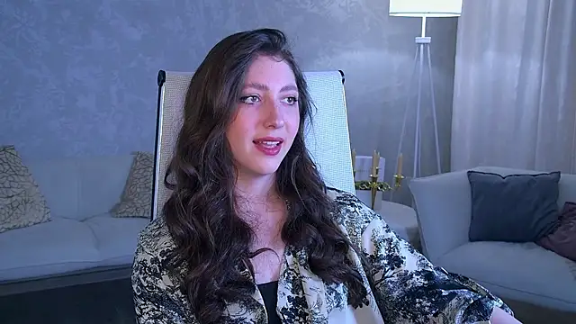 Snapshot of Mary_Miiller chatting on 06.11.26 Mary Miiller online show from 06.11.26