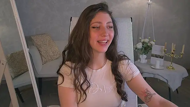 Snapshot of Mary_Miiller chatting on 07.07.26 Mary Miiller online show from 07.07.26