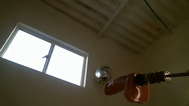 Monserrat Sweet online show from 11.22.25