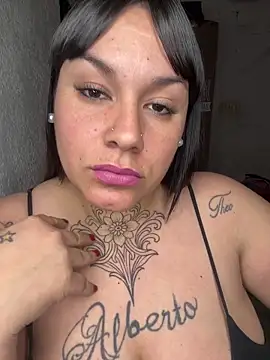 Snapshot of valen1891 chatting on 10.02.25 valen1891 online show from 10.02.25