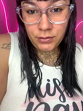 Snapshot of valen1891 chatting on 10.14.25 valen1891 online show from 10.14.25