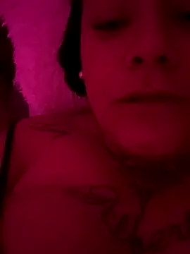 Snapshot of valen1891 chatting on 10.29.25 valen1891 online show from 10.29.25