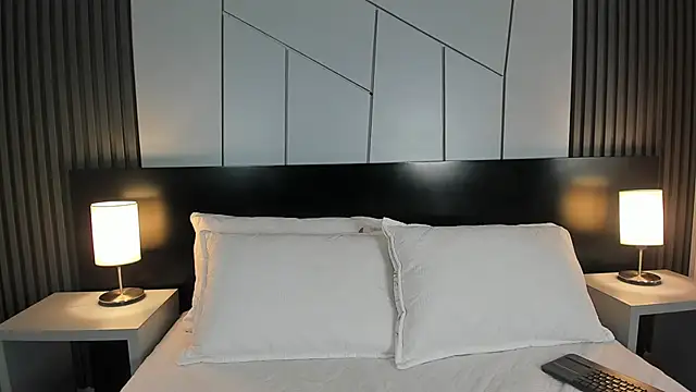 fernanda aram  online show from 09.24.25