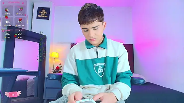 Lucass love online show from 12.14.25