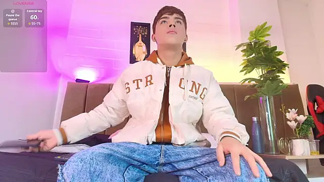 Lucass love online show from 03.14.26