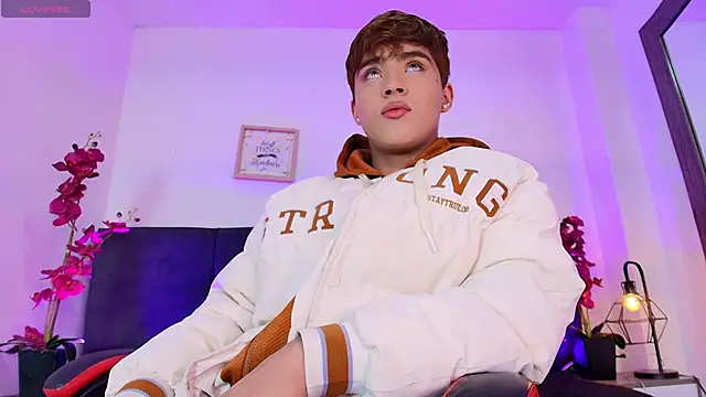 Lucass love online show from 04.02.26