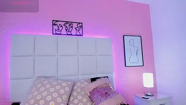 Meloddy Parkerr  online show from 03.15.26