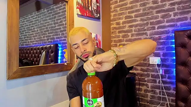 VinzenzRizzo online show from 12.16.25