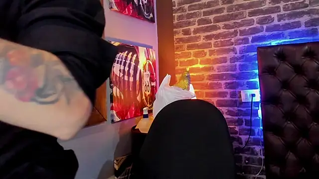 VinzenzRizzo online show from 02.19.26