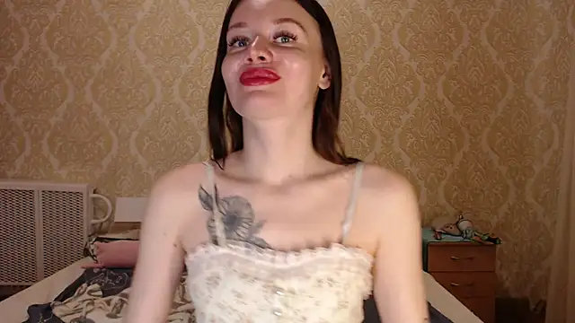 Kitkaat00 online show from 10.12.25