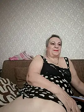 StarNicole online show from 11.28.25