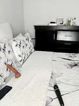 ChubbyBitch26 online show from 02.25.26