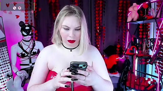 Snapshot of Anna_Maxwell chatting on 02.12.26 Anna Maxwell online show from 02.12.26