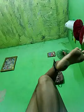 Snapshot of PIHU999 chatting on 10.09.25 PIHU999 online show from 10.09.25