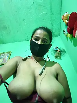 Snapshot of PIHU999 chatting on 10.22.25 PIHU999 online show from 10.22.25