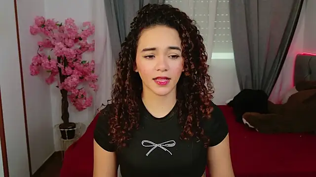 Taylor Tina online show from 10.10.25