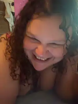 Snapshot of Fatpussybigass chatting on 06.01.26 Fatpussybigass online show from 06.01.26