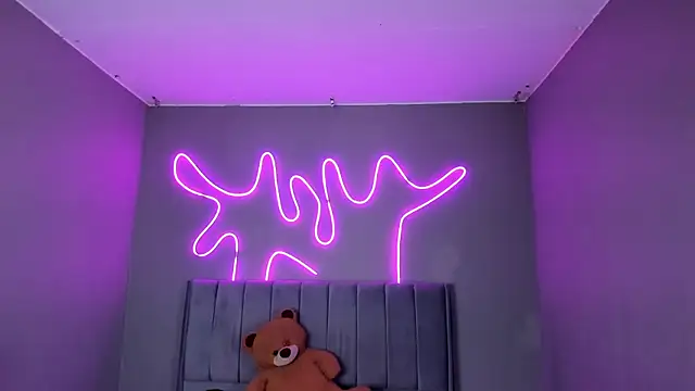 Sabrina bloom online show from 09.09.25