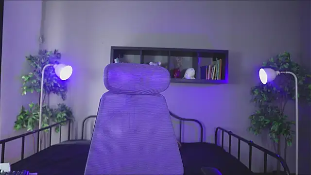 Sabrina bloom online show from 11.12.25