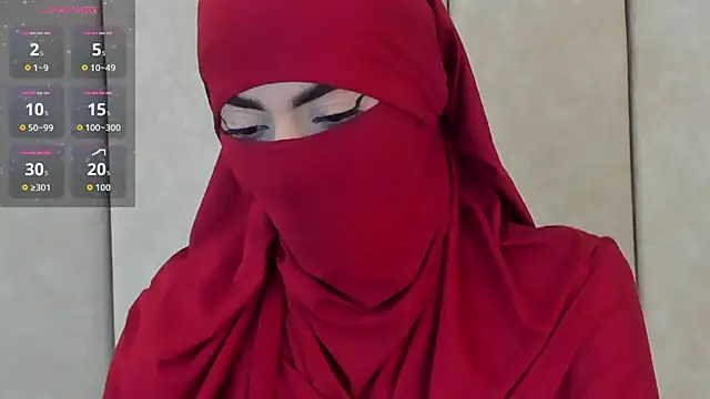 Snapshot of _Zahiira_ chatting on 09.13.25 Zahiira online show from 09.13.25