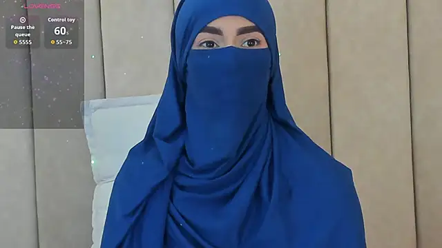 Snapshot of _Zahiira_ chatting on 09.29.25 Zahiira online show from 09.29.25