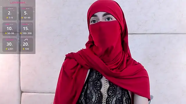 Snapshot of _Zahiira_ chatting on 10.15.25 Zahiira online show from 10.15.25