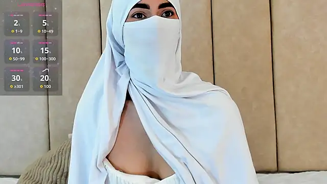 Snapshot of _Zahiira_ chatting on 11.04.25 Zahiira online show from 11.04.25