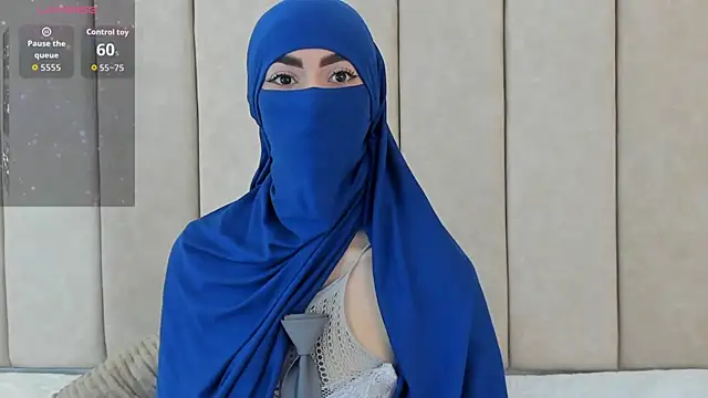 Snapshot of _Zahiira_ chatting on 11.07.25 Zahiira online show from 11.07.25