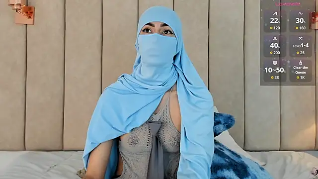 Snapshot of _Zahiira_ chatting on 05.21.26 Zahiira online show from 05.21.26