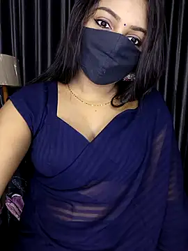 Snapshot of Webrowncouple chatting on 10.02.25 Webrowncouple online show from 10.02.25