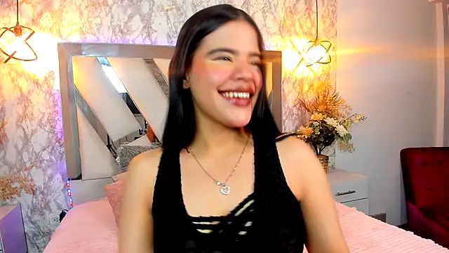 Snapshot of Aisha_poweer chatting on 09.22.25 Aisha poweer online show from 09.22.25