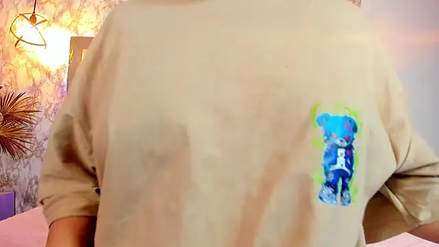 Snapshot of Aisha_poweer chatting on 09.25.25 Aisha poweer online show from 09.25.25