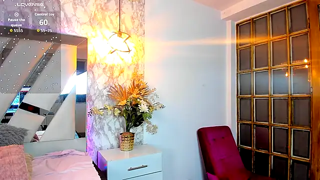 Snapshot of Aisha_poweer chatting on 10.17.25 Aisha poweer online show from 10.17.25