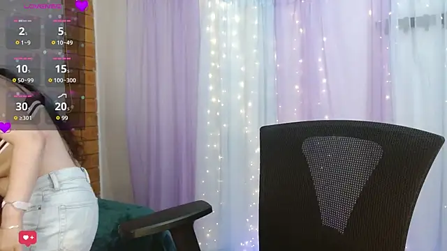 Camila Ord online show from 10.31.25