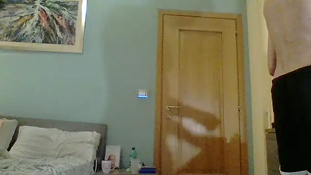 Snapshot of KalendaXL chatting on 10.18.25 KalendaXL online show from 10.18.25