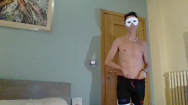 Snapshot of KalendaXL chatting on 10.20.25 KalendaXL online show from 10.20.25