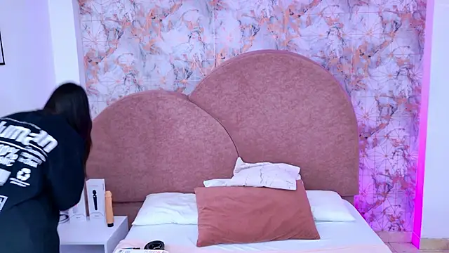 RavenGloomy online show from 11.06.25